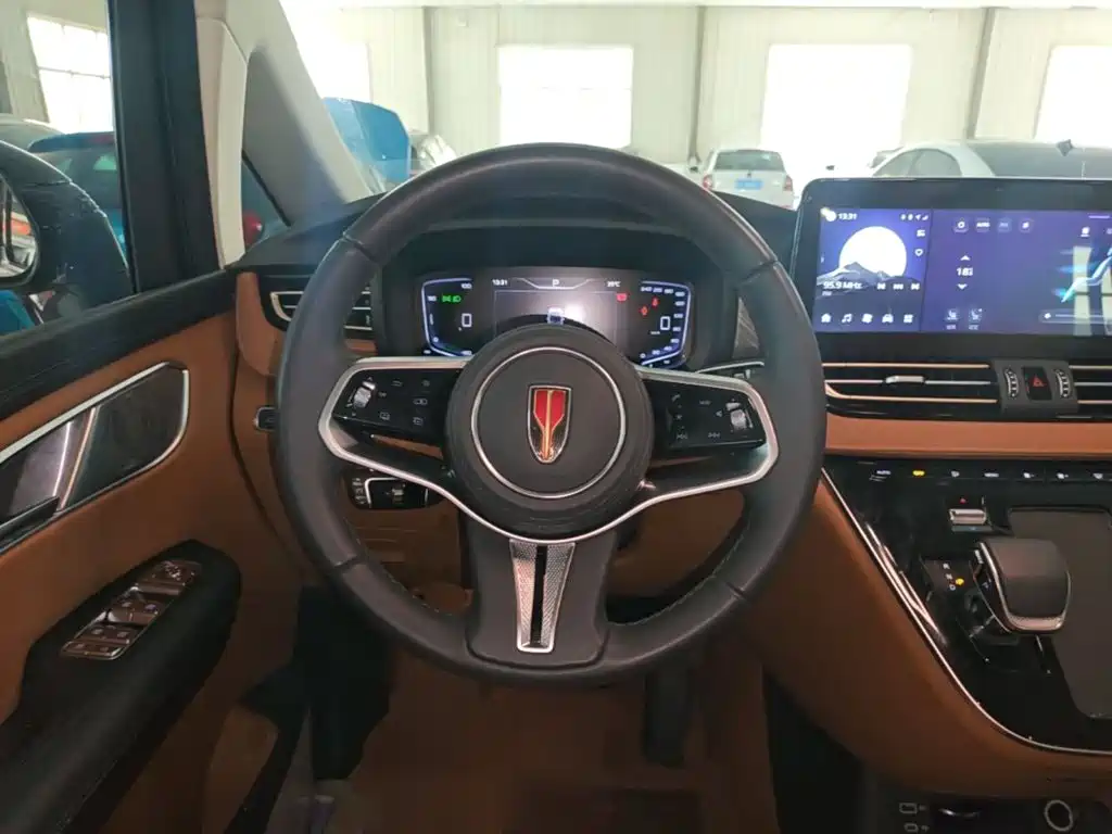 Hongqi Hongqi HQ9 PHEV — миниатюра 11