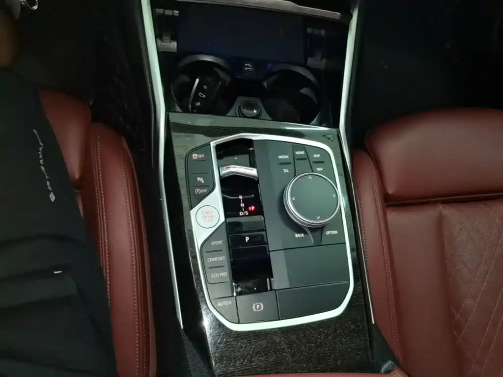 BMW 3 Series — миниатюра 14