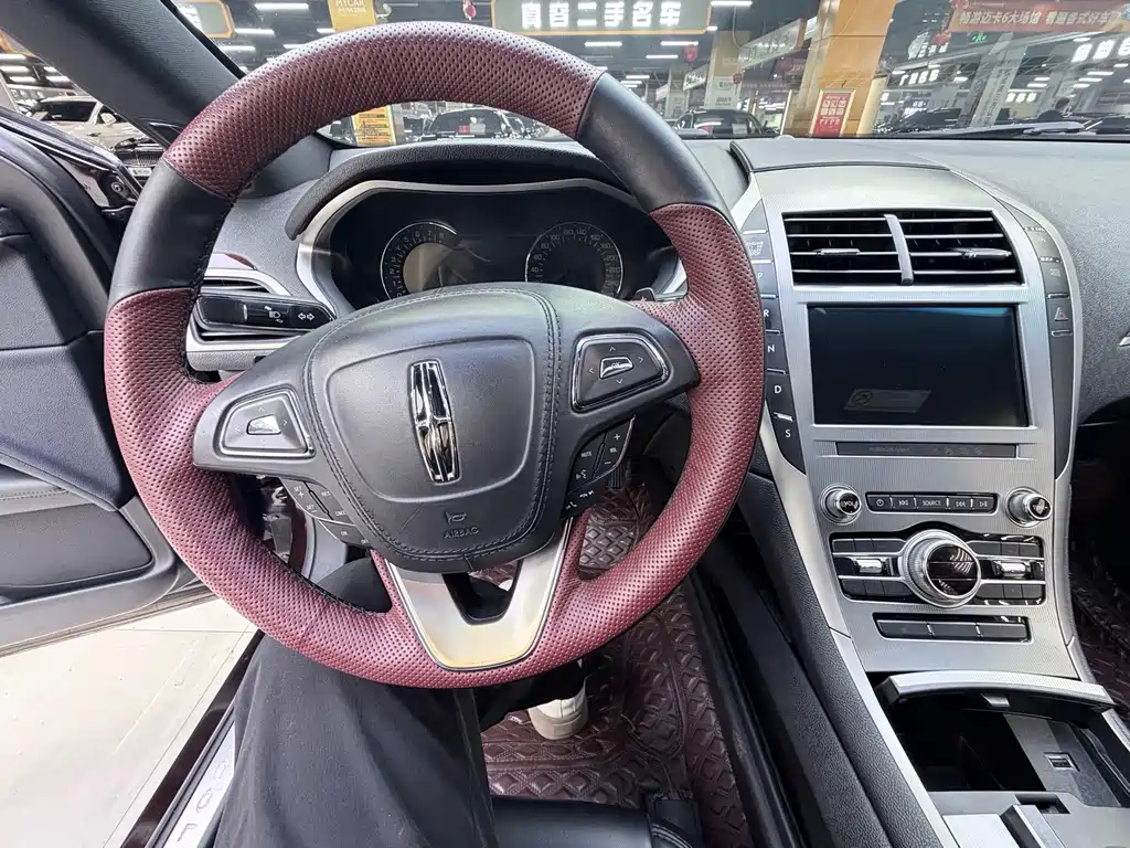 Lincoln MKZ — миниатюра 13