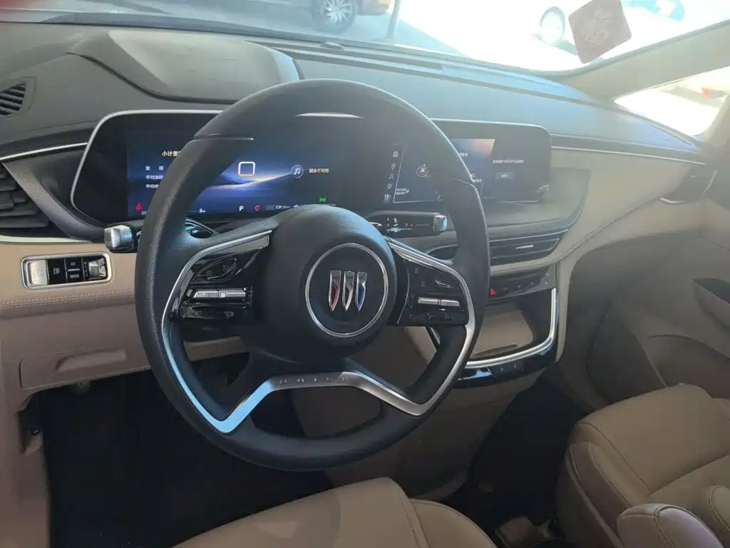Buick GL8 Hybrid — миниатюра 3