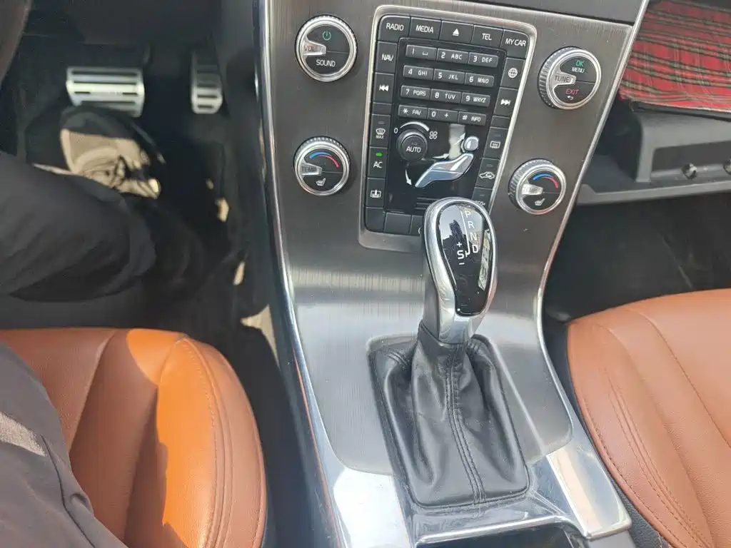 Volvo S60 — миниатюра 11