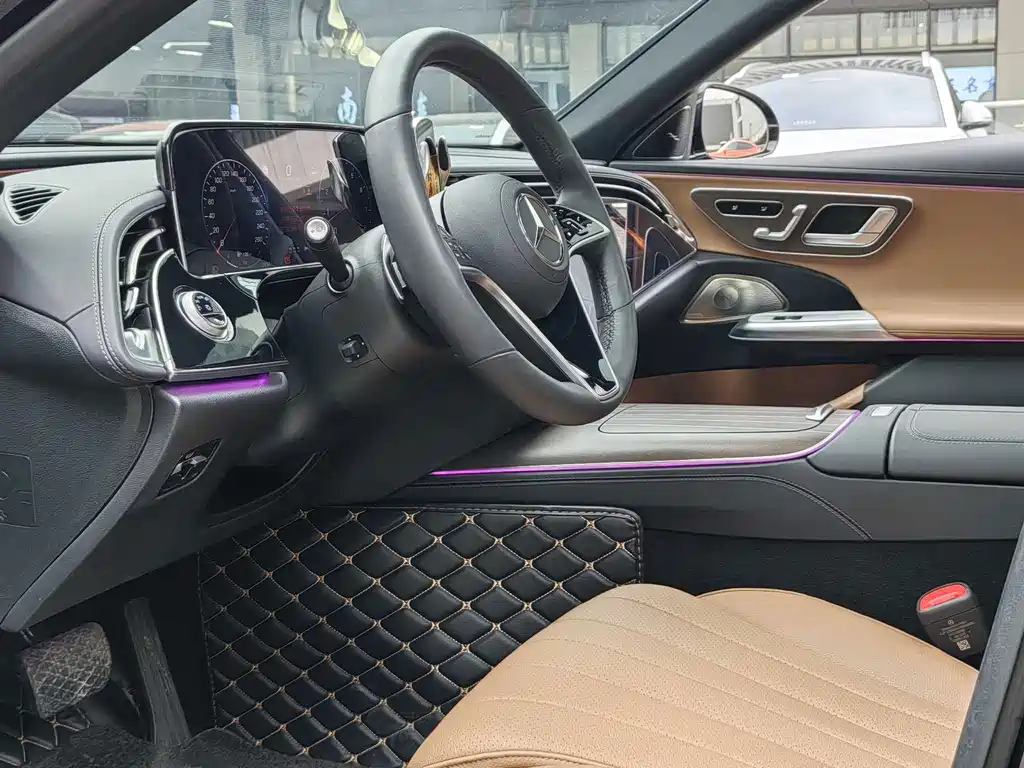 Mercedes-Benz E-Class E 2024 E 300 L Luxury