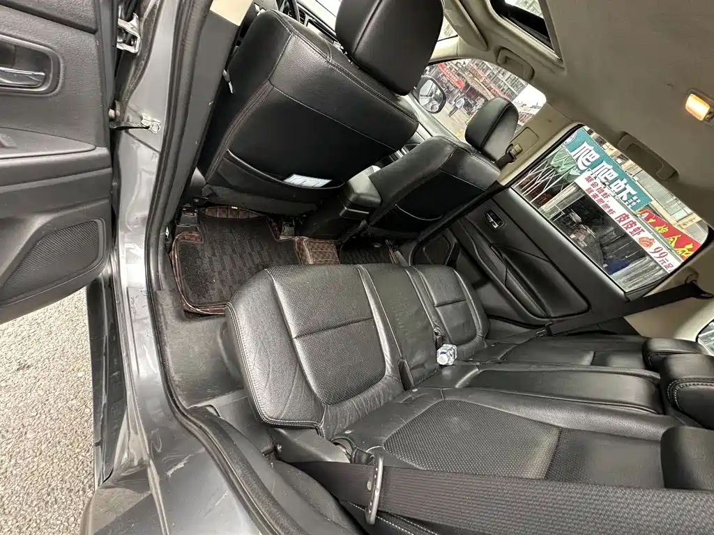 Mitsubishi Outlander (Import) — миниатюра 5