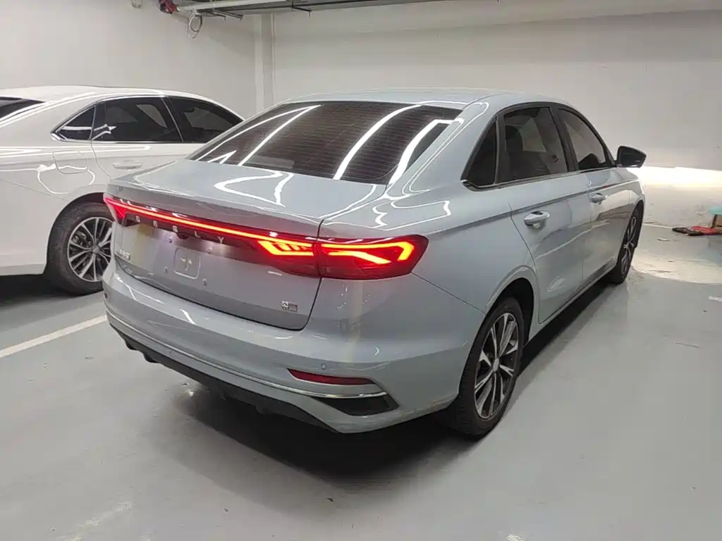 Geely Emgrand — миниатюра 7