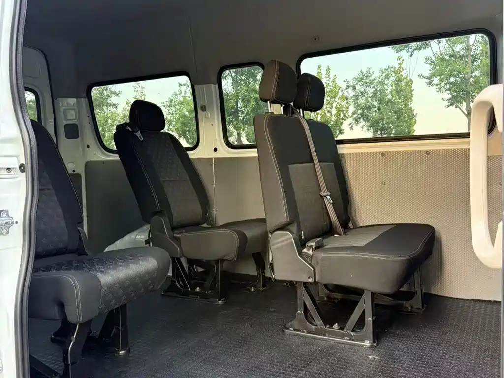 MAXUS V80 — миниатюра 6
