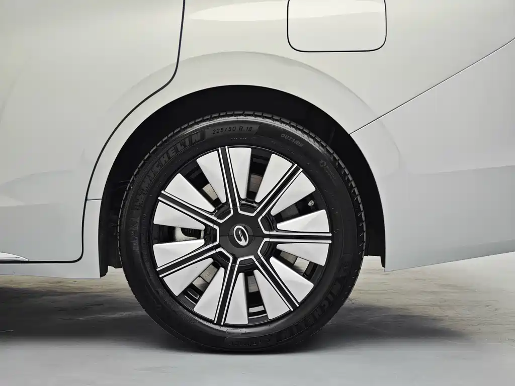 GAC TRUMPCHI E8 NEW ENERGY