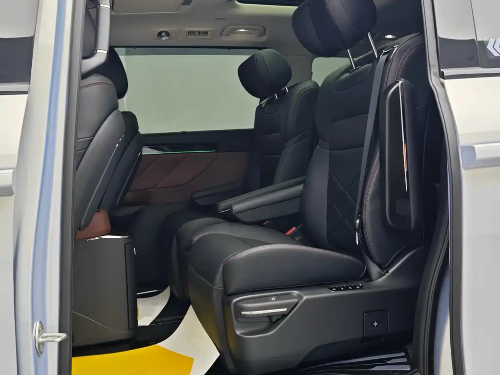 GAC TRUMPCHI E8 NEW ENERGY