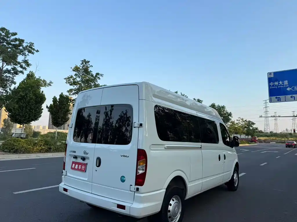 MAXUS V80 — миниатюра 12