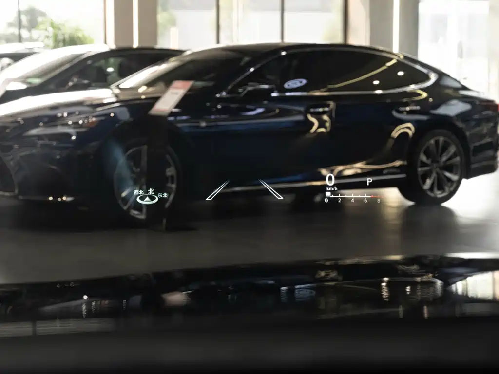 Lexus LS — миниатюра 24