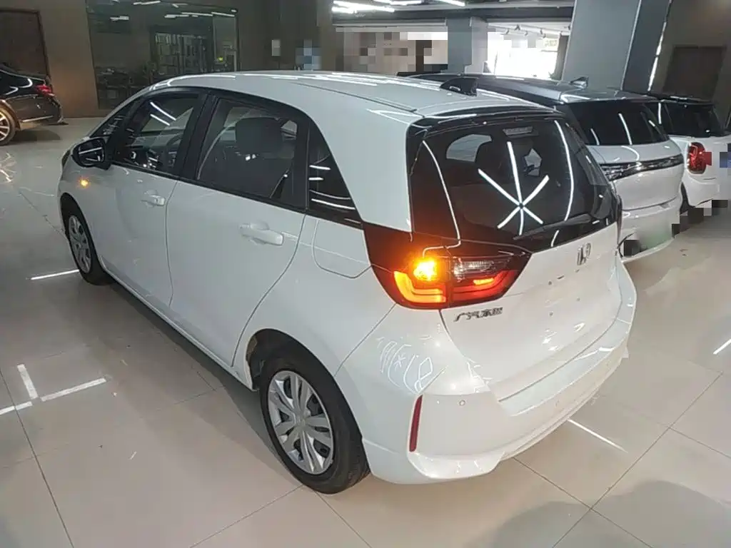 Honda Fit — миниатюра 5