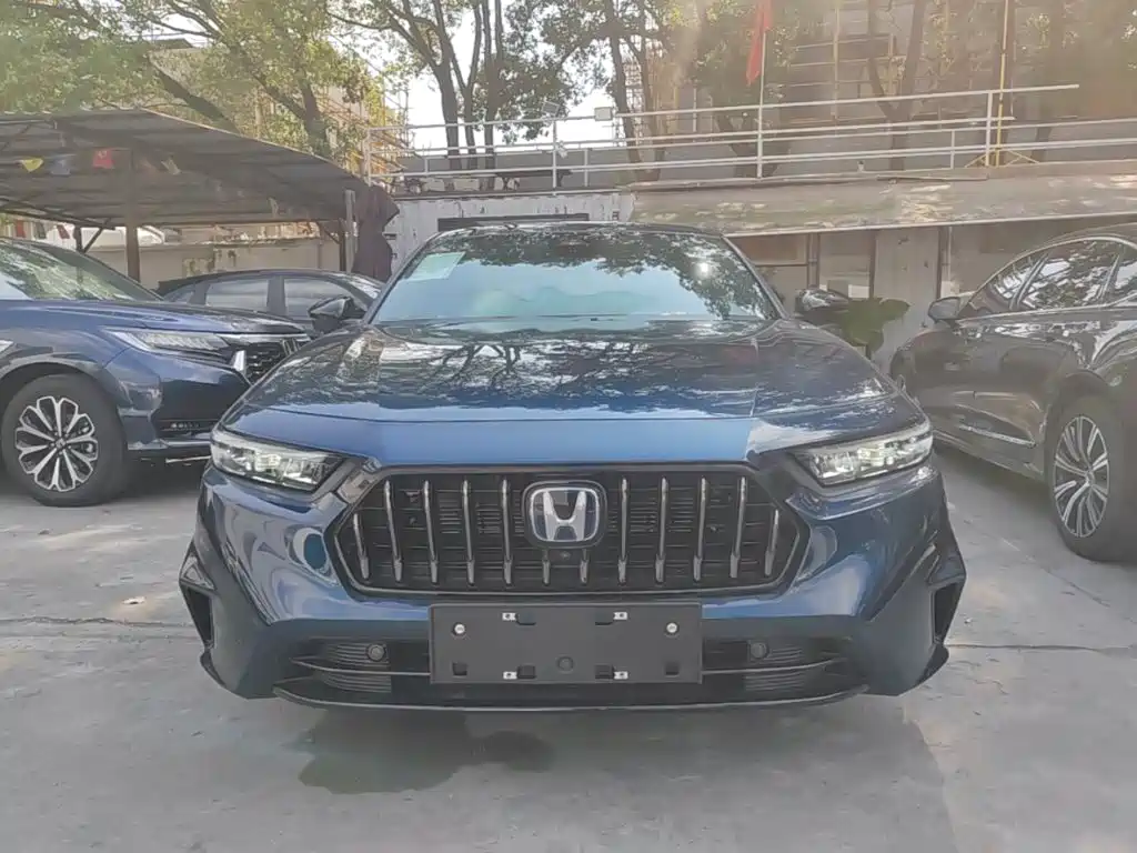 Honda Inspire PHEV — миниатюра 3