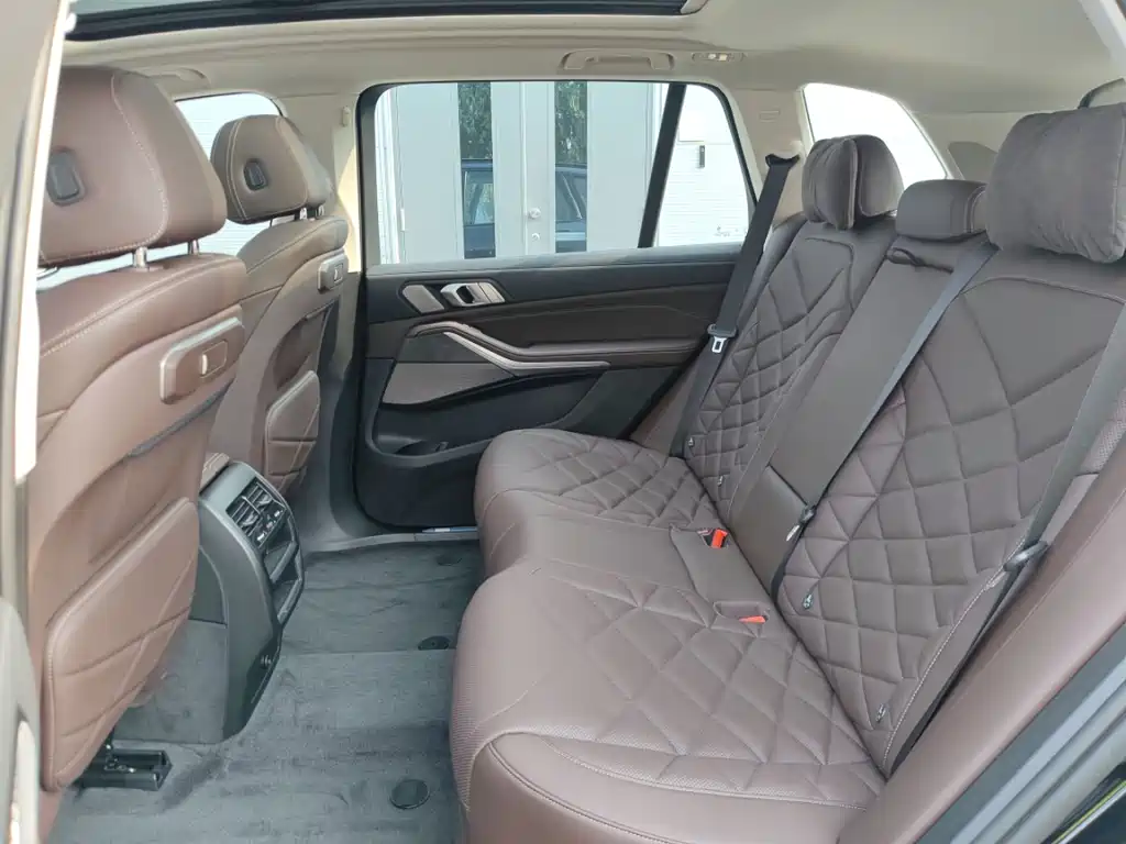 BMW X5 — миниатюра 12