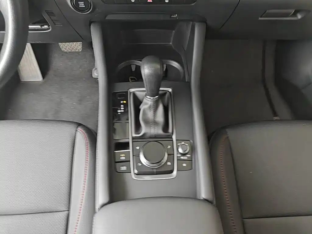 Mazda 3 Axela — миниатюра 14