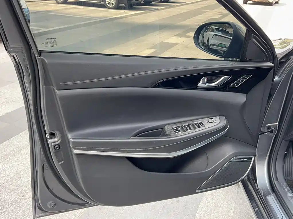 Changan Ruicheng CC — миниатюра 5