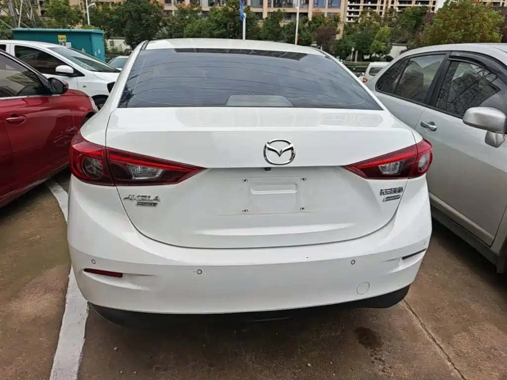 Mazda 3 Axela — миниатюра 6