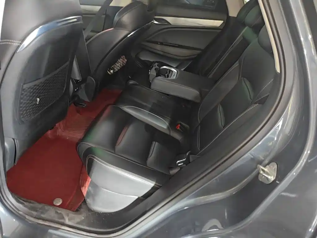 Geely Xingyue — миниатюра 17
