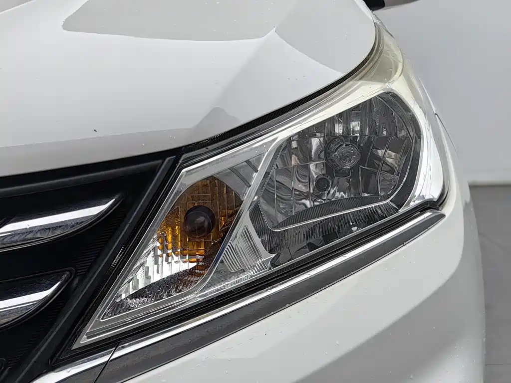 Baojun 310 — миниатюра 7