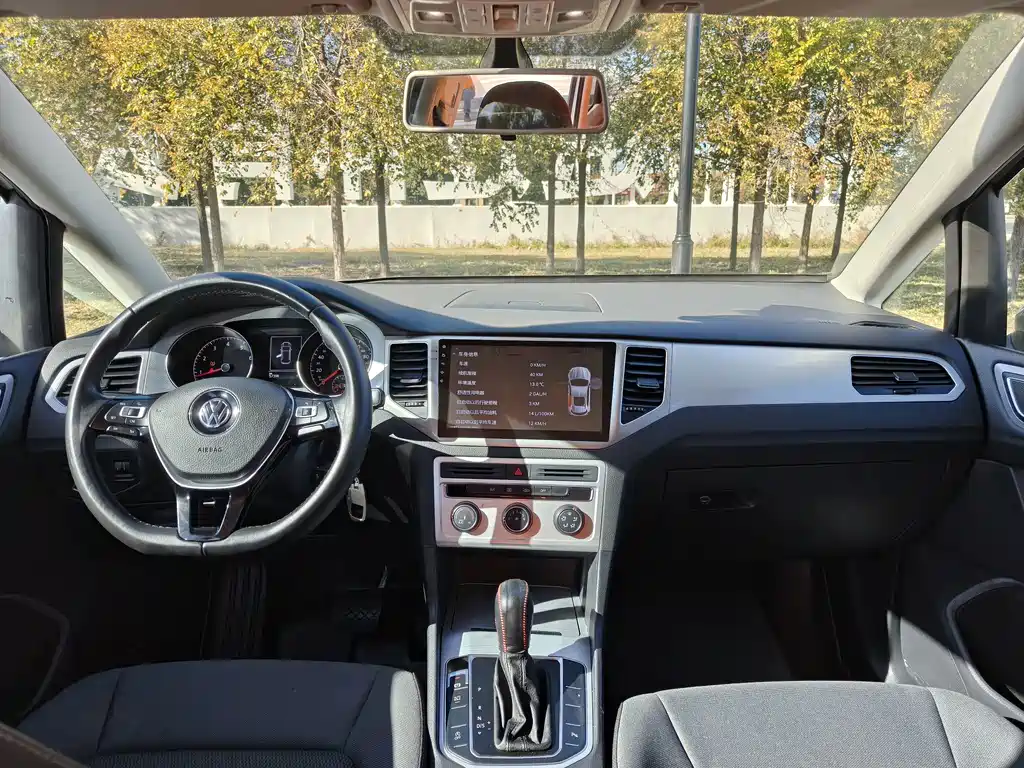 Volkswagen Golf Sportsvan — миниатюра 7