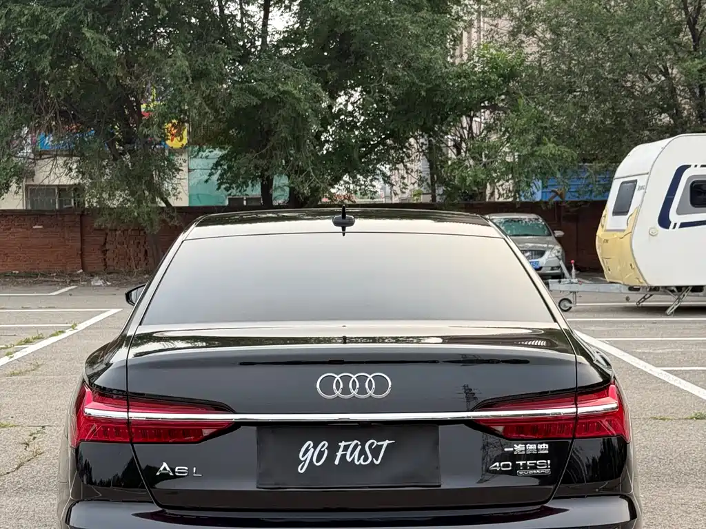 Audi A6L 2024 55 TFSI quattro Premium