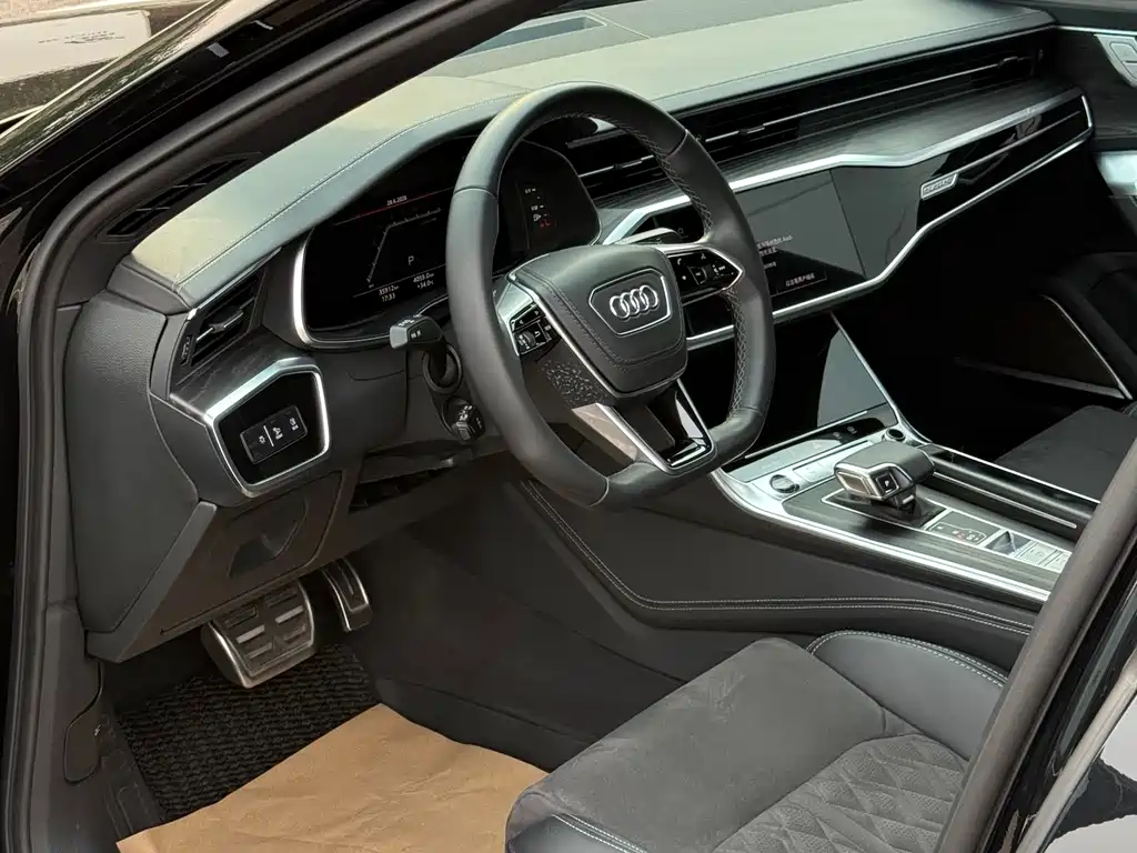 Audi A6L 2024 55 TFSI quattro Premium
