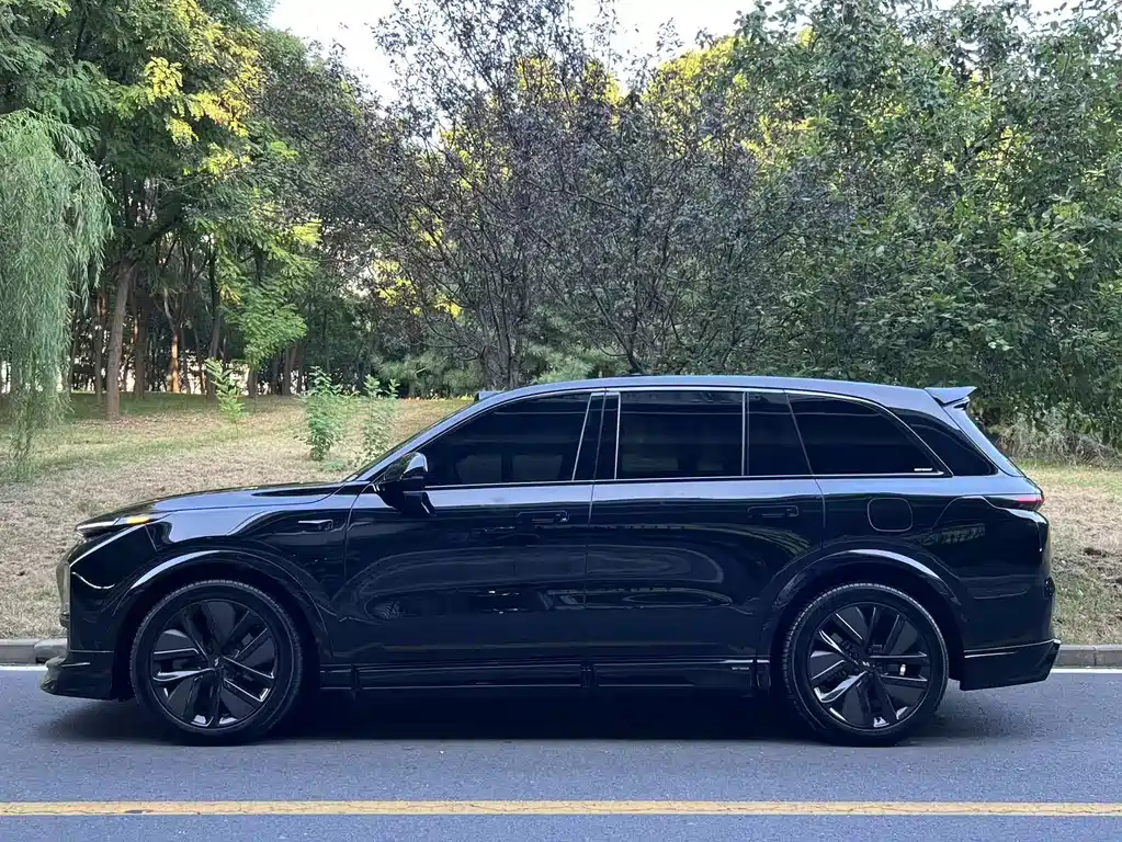 Li Auto Li L8 — миниатюра 2