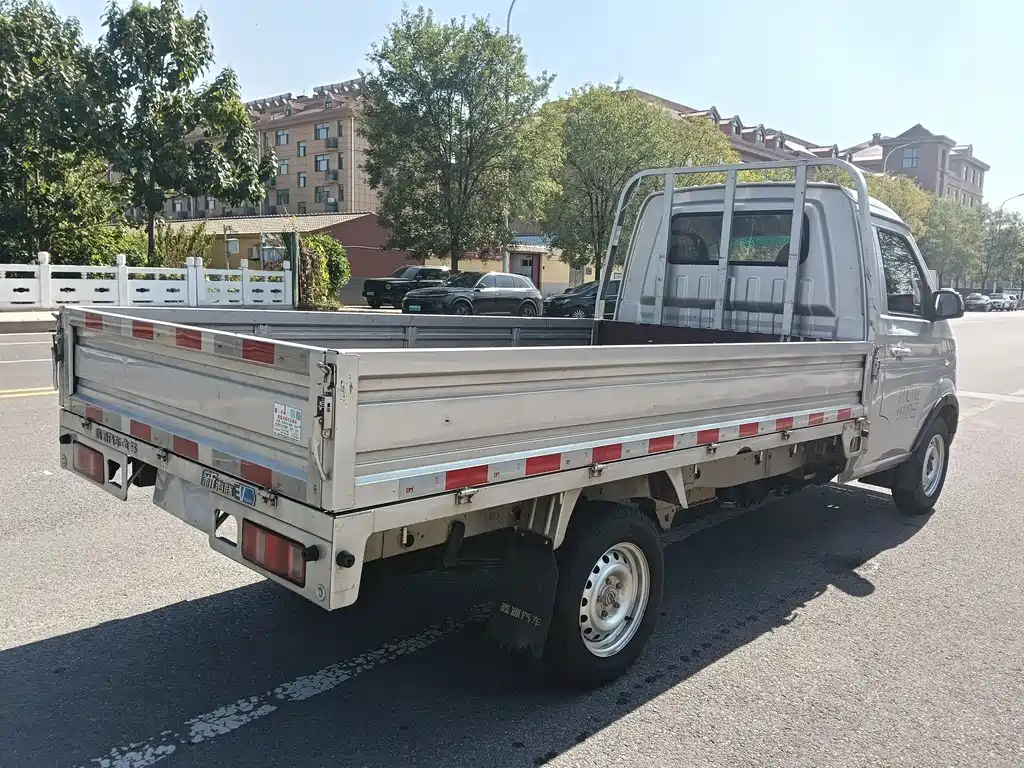 Jinbei New Dolphin EV — миниатюра 5