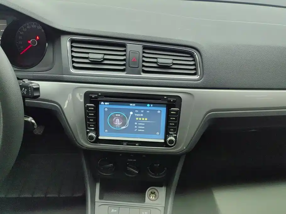Volkswagen Lavida — миниатюра 13