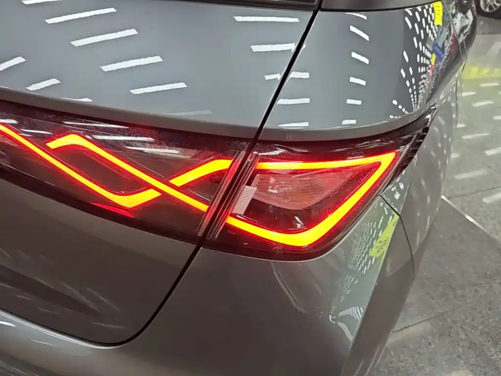 BYD Dolphin — миниатюра 8