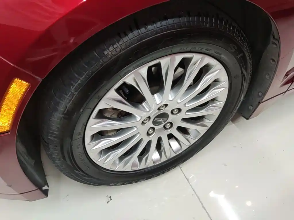 Lincoln MKZ — миниатюра 23