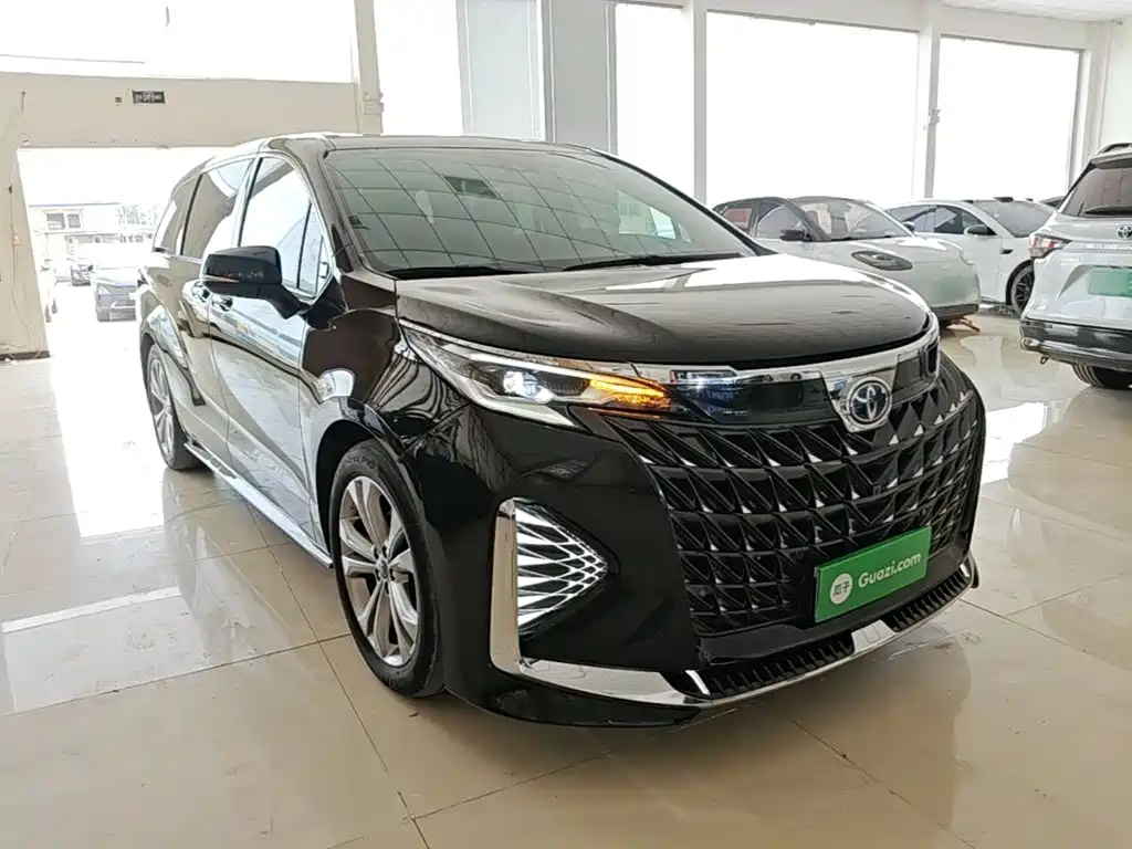 Toyota Sienna — миниатюра 4