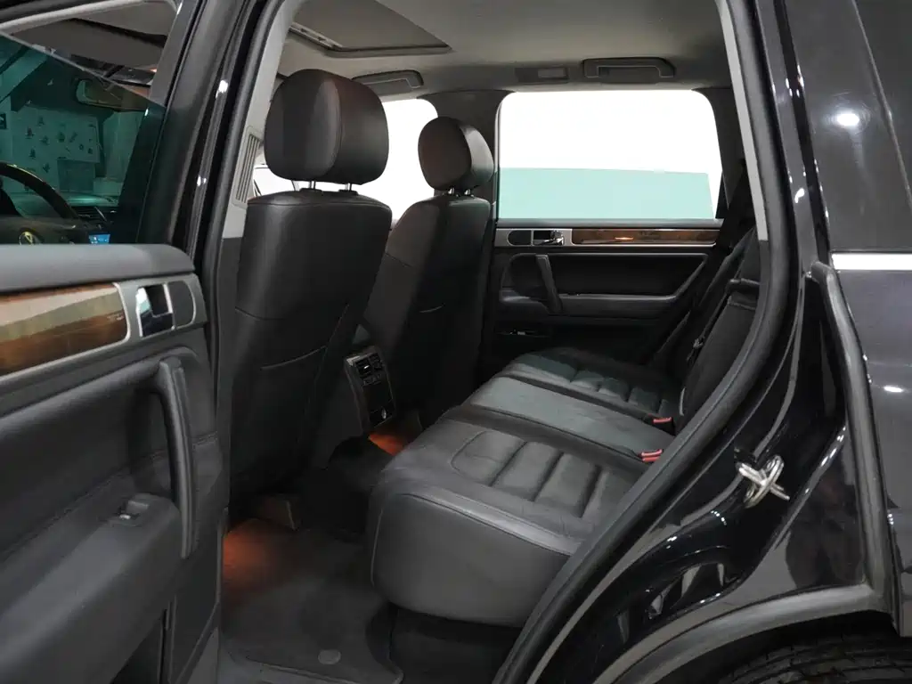Volkswagen Touareg — миниатюра 8