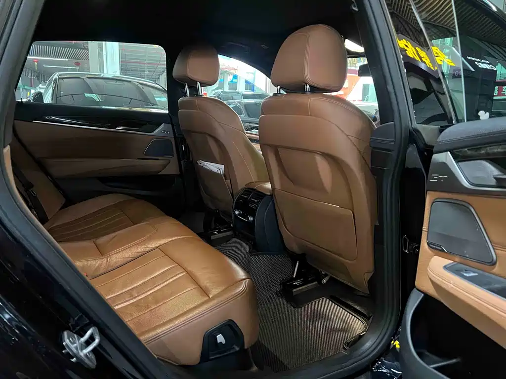 BMW 6 Series GT — миниатюра 8