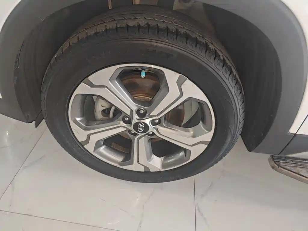 Hyundai Santa Fe — миниатюра 23