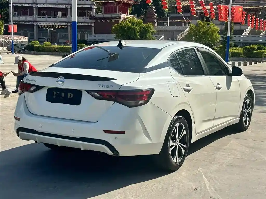 NISSAN XUAN YI