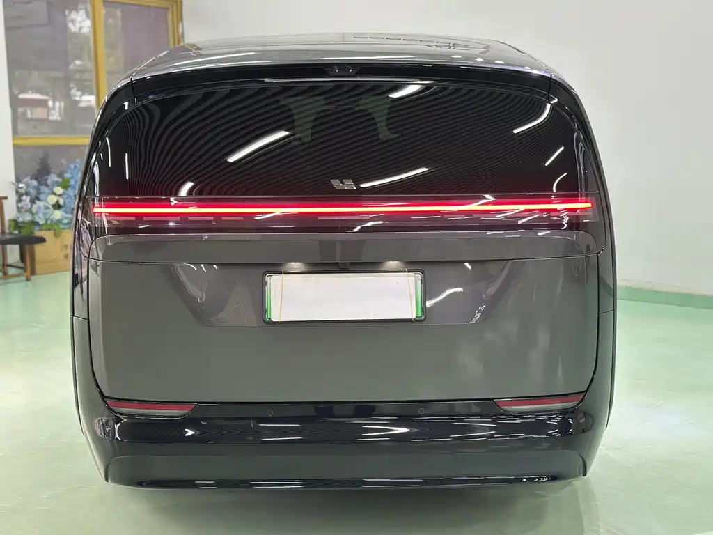Li Auto Li MEGA — миниатюра 4