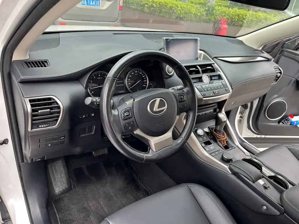 Lexus NX 200 AWD Sharp Fashion Edition, фото 8