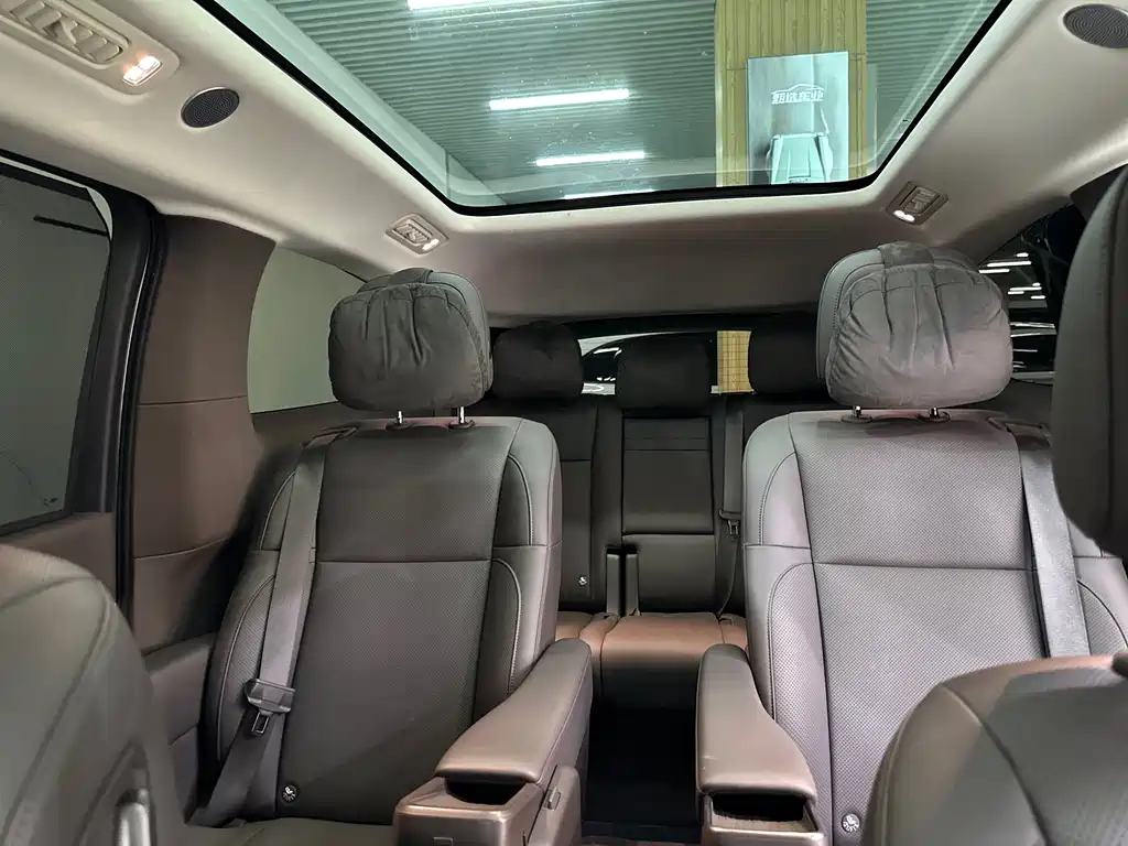 Li Auto Li MEGA — миниатюра 13