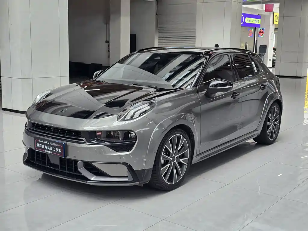 Lynk & Co 02 Hatchback