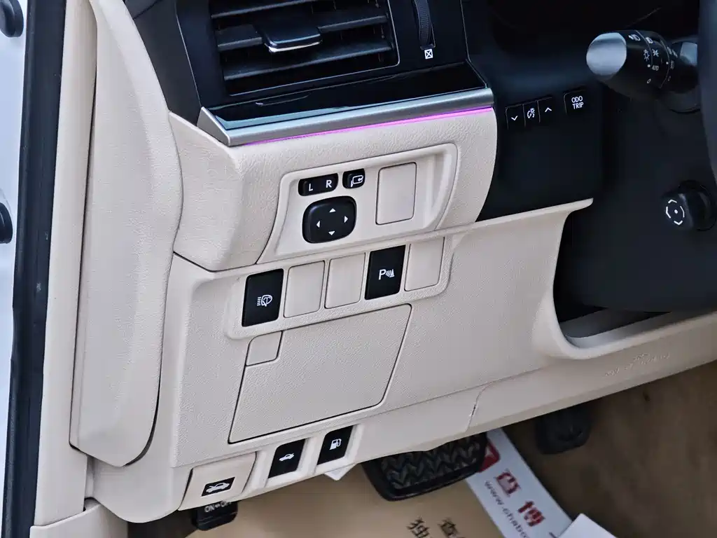 Lexus ES — миниатюра 14