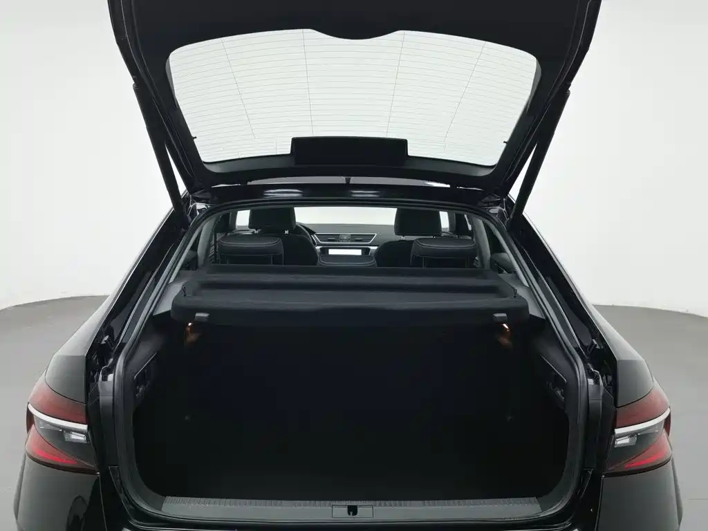 Skoda Superb — миниатюра 16