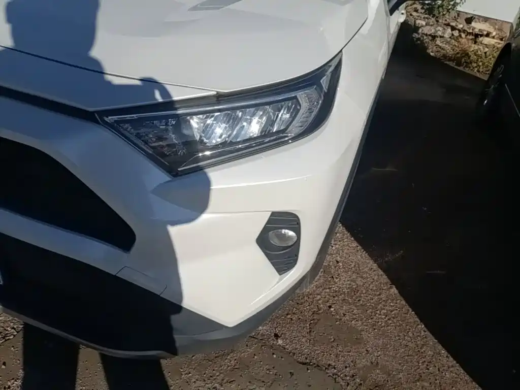 Toyota RAV4 — миниатюра 24