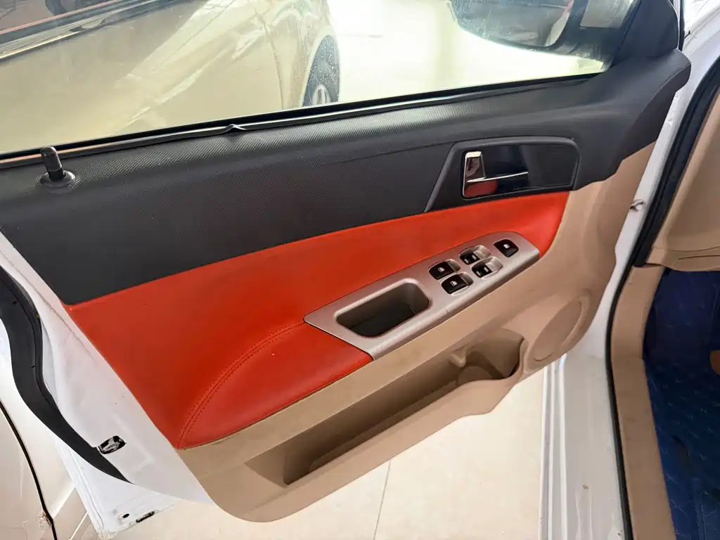 Zhonghua H330 — миниатюра 17