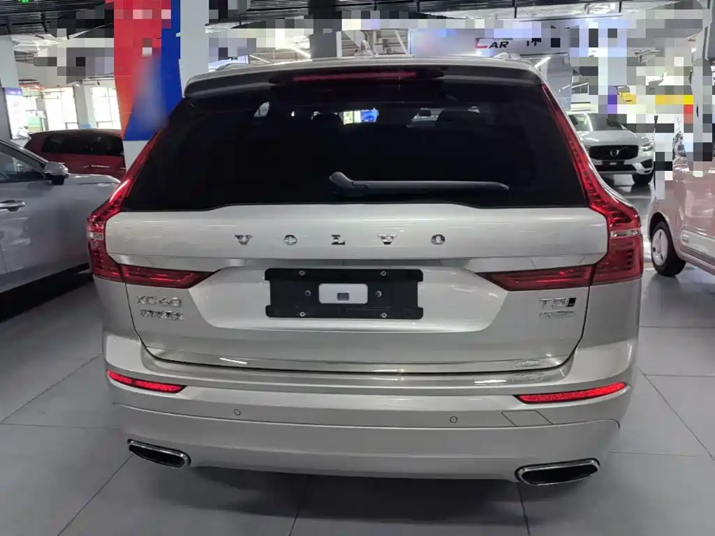 Volvo XC60 — миниатюра 6