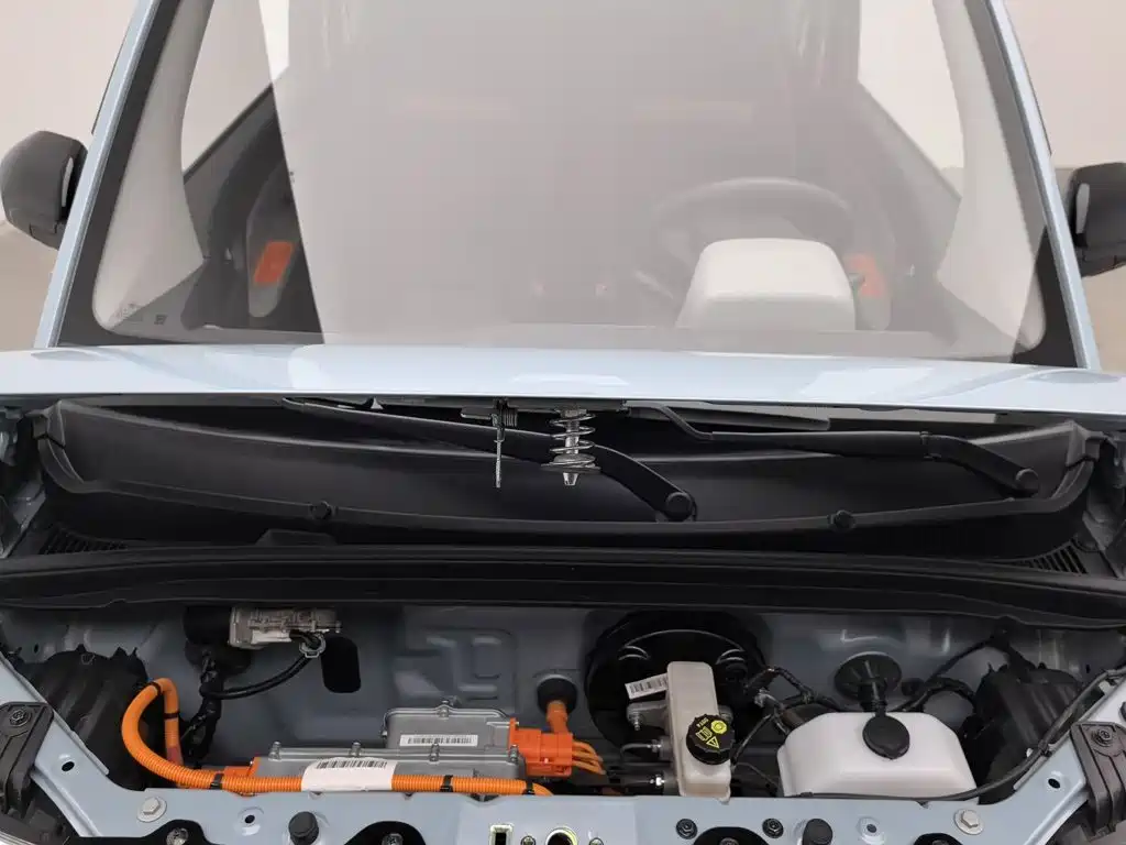 Wuling MINIEV — миниатюра 6