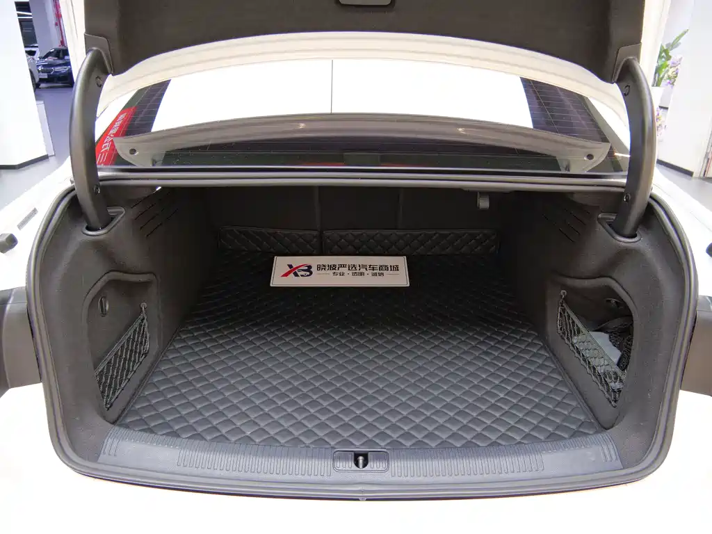 Audi A4L — миниатюра 13
