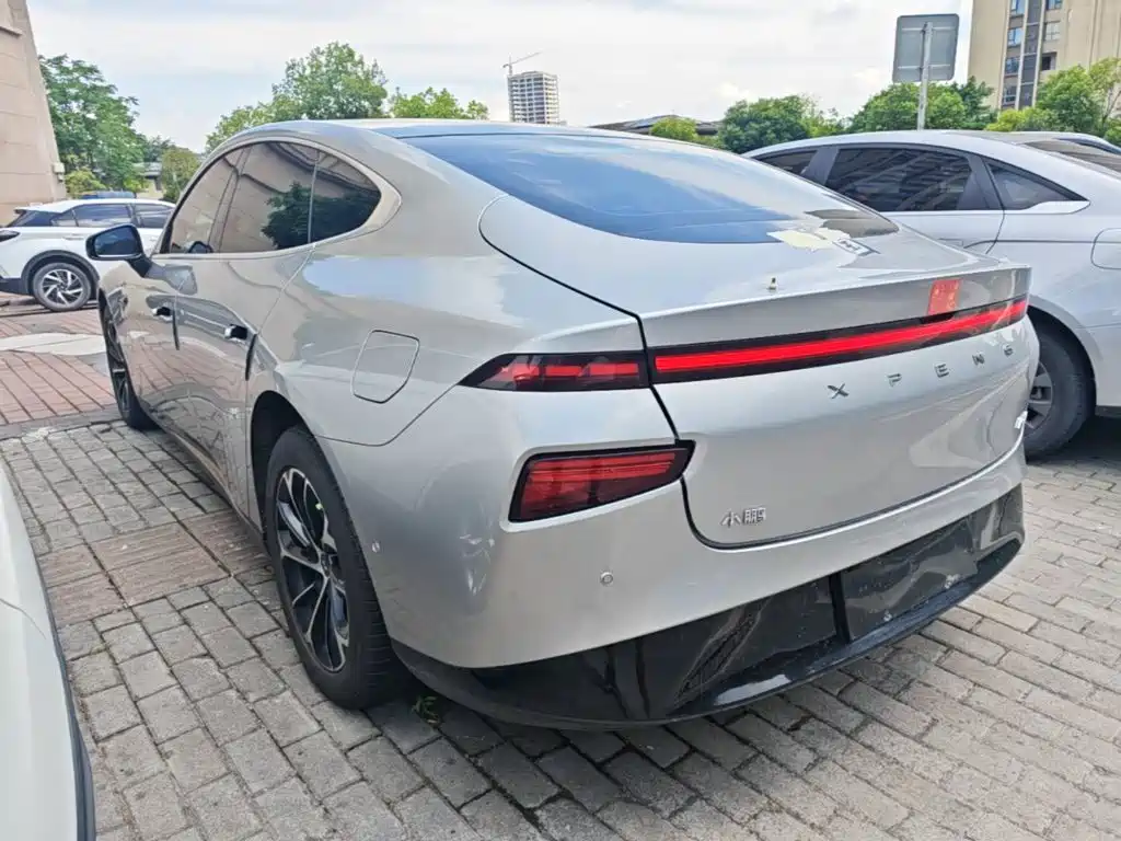 XPeng P7 — миниатюра 5