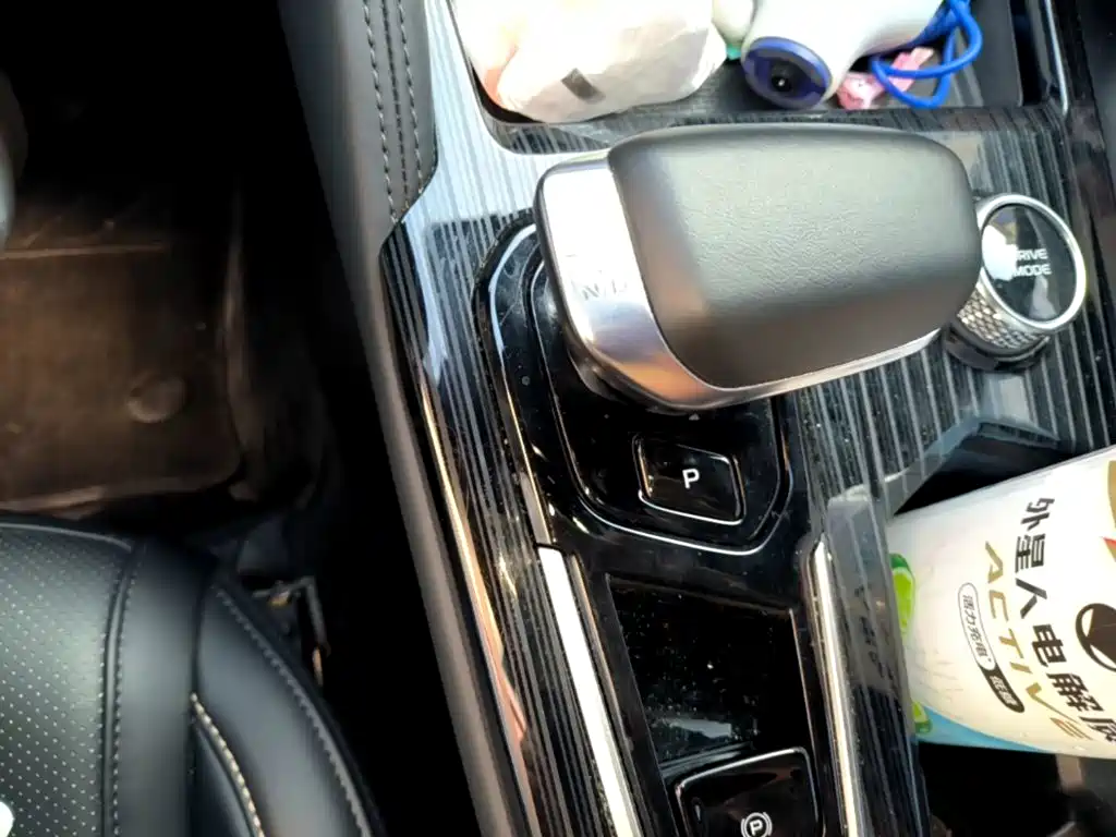 Geely Xingyue L — миниатюра 14