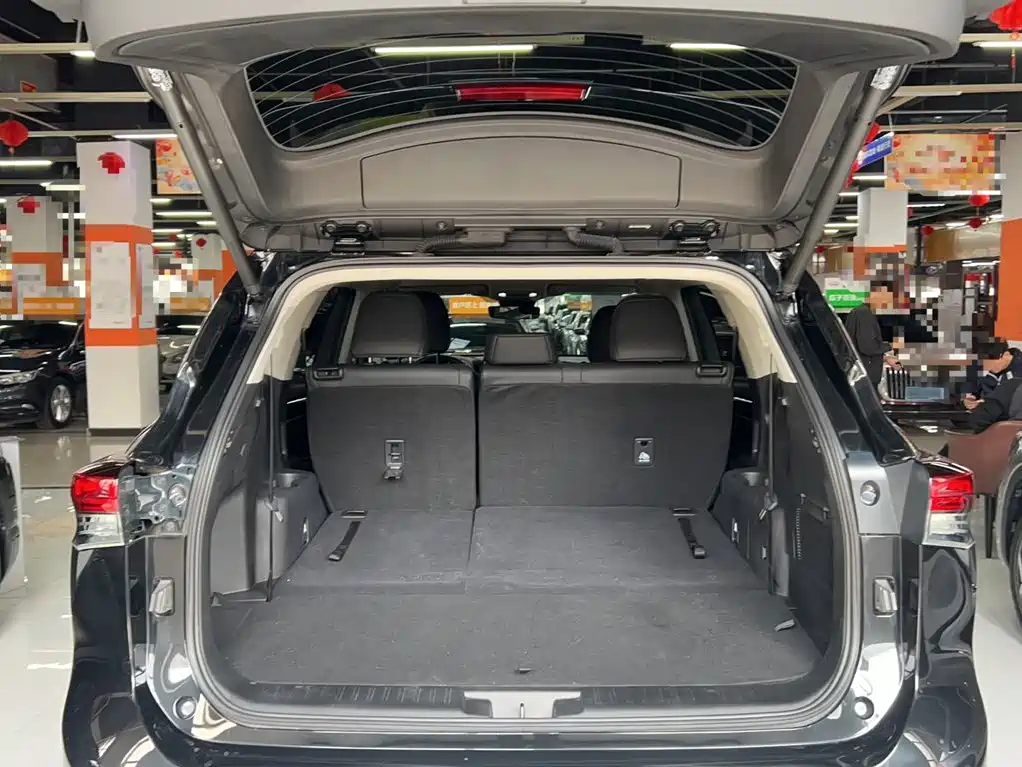 Toyota Highlander — миниатюра 21
