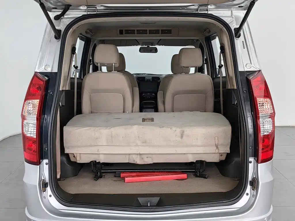 Wuling Hongguang — миниатюра 16