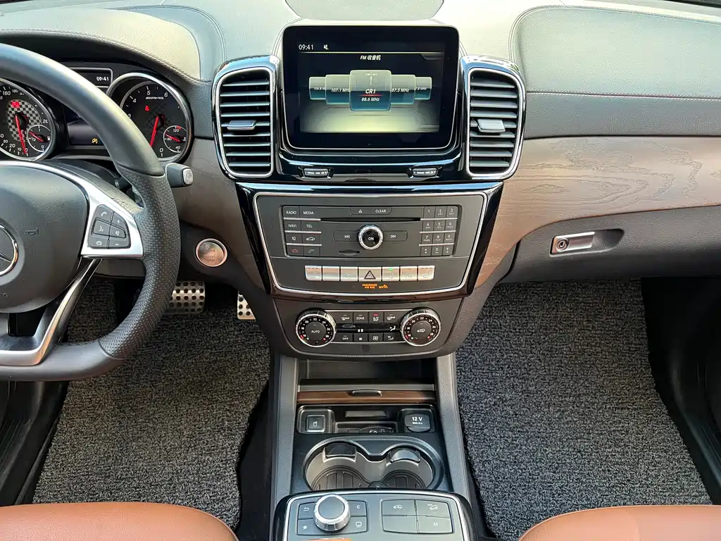 Mercedes-Benz GLE AMG — миниатюра 7